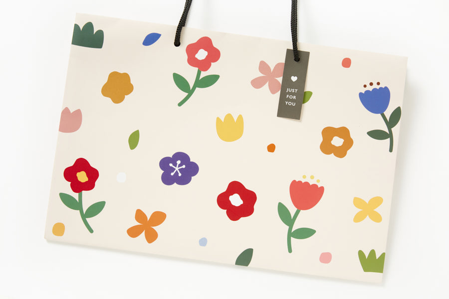 Gift Bag - Flower Illustration (Ivory)