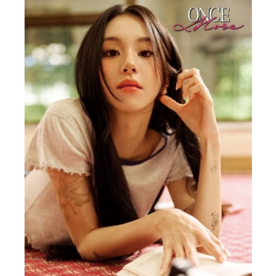 ESQUIRE Photo Book: Once More (Cover: Chaeyoung)