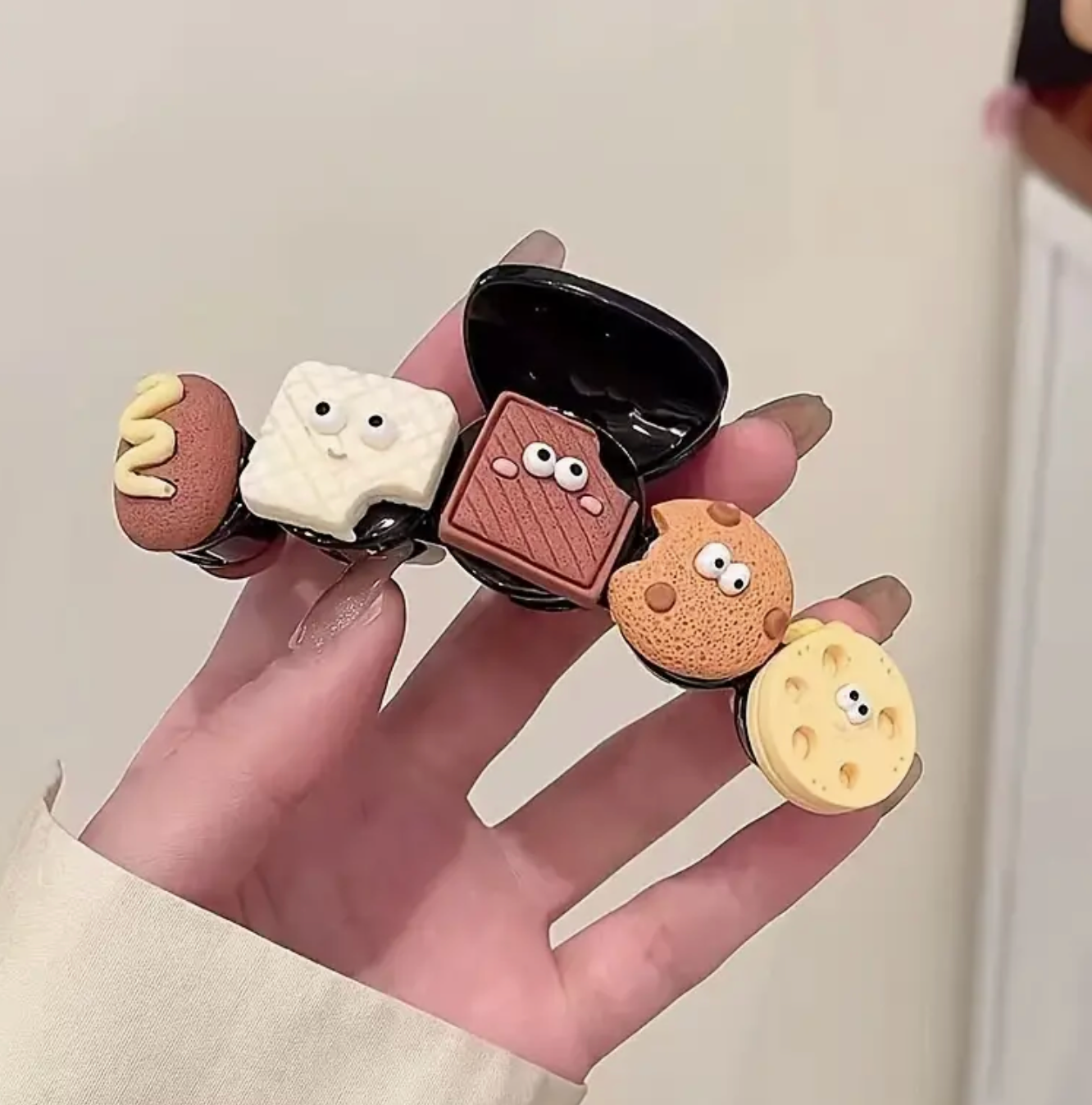 Cookie Hair Clip