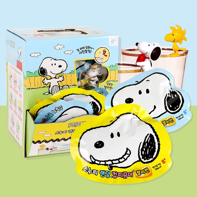 Snoopy Random Cup Figure