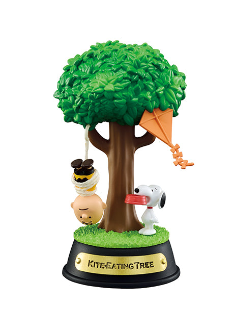 Re-ment Peanuts Snoopy Swing Ornament (Set)